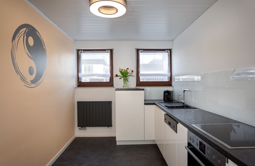 Sudstadt House | City bungalow with sauna, large garden and terrace