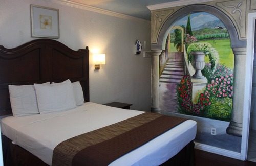 Indio Hotel | City Center Motel