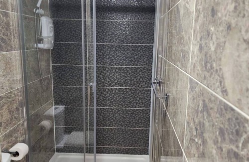 Leicester City Centre Apartment | City Centre 2 Bed 2 Bath 5 guests Cheapest Parking