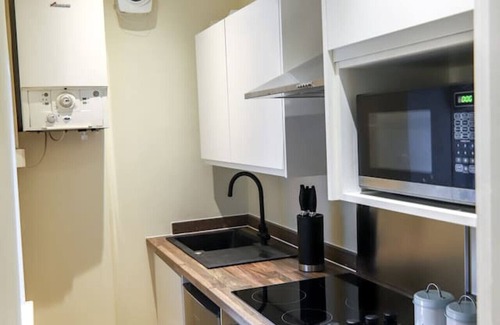 Sheffield City Centre Apartment | City Centre Apartment Sleeps 5 Free Parking Fast WiFi
