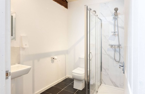 Gloucester House | City Centre Guest House - Gloucester Park