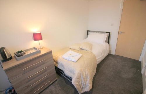 Mill Road Hotel | City Centre Modern Ensuite Rooms by Luxiety Stays