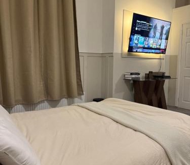 Sheffield Apartment | City Centre Uni area PS4 Netflix