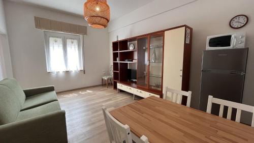 Cattolica Apartment | City Centre w AC 5min Walk to Beach - Il Lupo Affitta