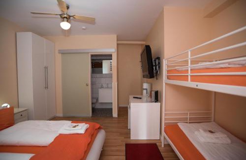 Gleimviertel House | City Guesthouse Pension Berlin