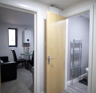 Pontrilas Apartment | City Lodge Serviced Apartments Worcester City Centre - Parking