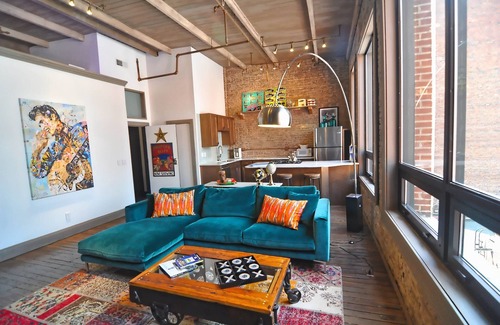 Downtown Nashville Condo | City Loft PH*Walk to Broadway*Printers Alley Lofts