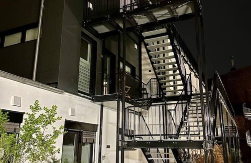 Friedrichstadt Apartment | City loft | Wi-Fi | Netflix & comfort