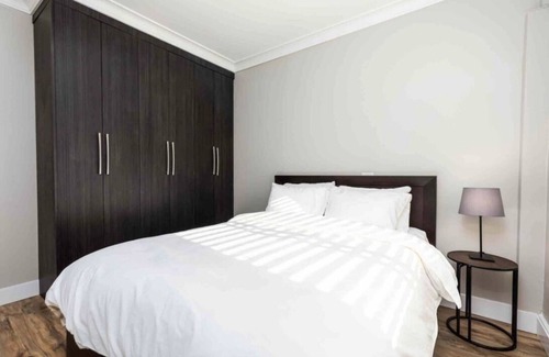 Surrey House | City Rancher