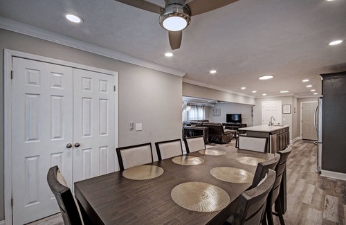 Clinton House | City Retreat Near the Lake, Great for Fishing