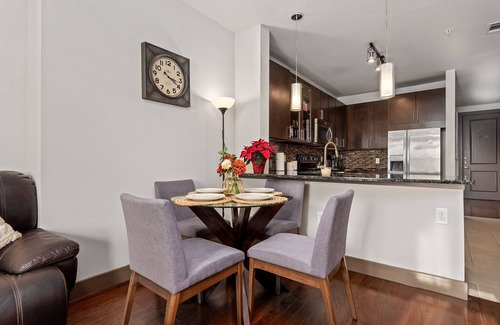 MacGregor Apartment | City view luxury apartment