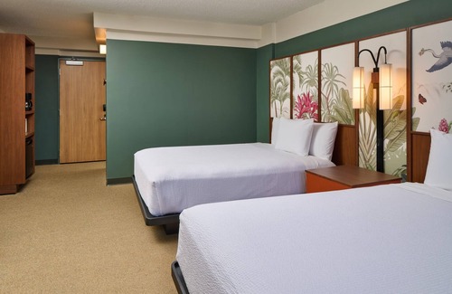 Ala Moana Hotel | City View Two Queens, 4 Family-Friendly Units, Tranquil Koi Ponds, Sun Deck View