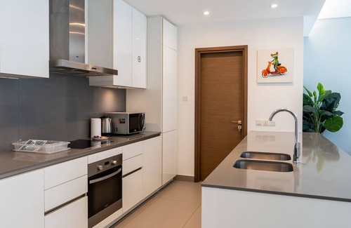 Al Wasl Apartment | City Walk 1BR | Near Burj Khalifa & Dubai Mall