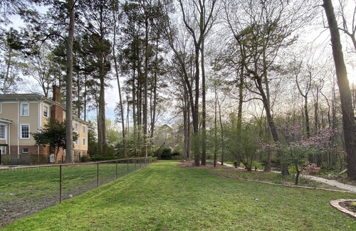 Petersburg House | Civil War Home near I-95/295, Ft Lee, VSU & Shopping