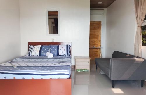 Bagalangit Bed & Breakfast | CJ's Place Mabini