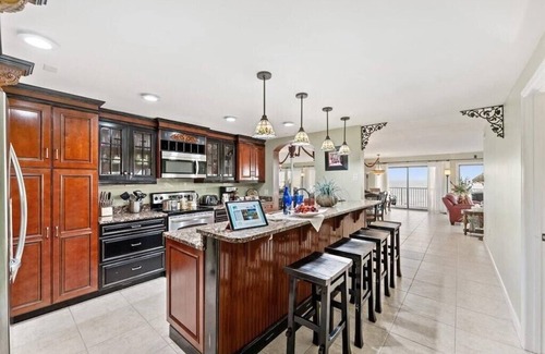 Cocoa Beach Condo | CK our supper low rates for the fall in this 3 bedroom 2 bath direct ocean front