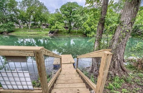 Canyon Lake House | CL 954 River Cliff Retreat