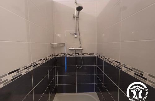 Privezac House | Clair de Lune