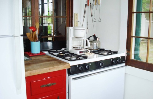 Alden Cabin | Clam Cottage Summary: