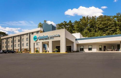 Sylva Hotel | Clarion Pointe Sylva near Cherokee Area