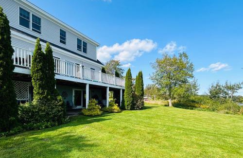 Harpswell House | Clark Cove