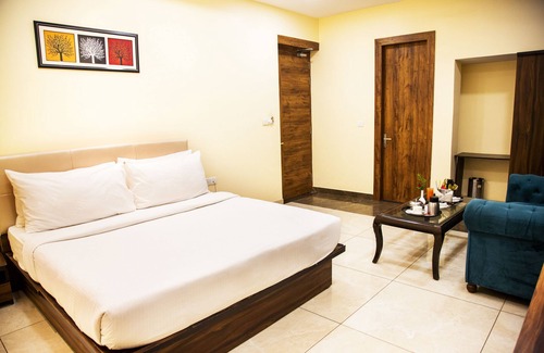 Palia Hotel | Clarks Inn Dudhwa