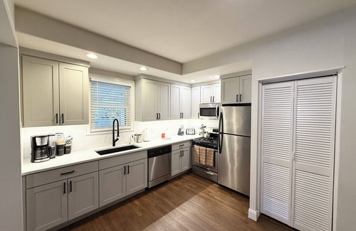 Clarksville House | Clarksville Style + Close to Downtown - Ivory I