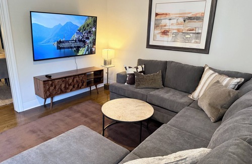 Clarksville House | Clarksville Style + Close to Downtown - Ivory I