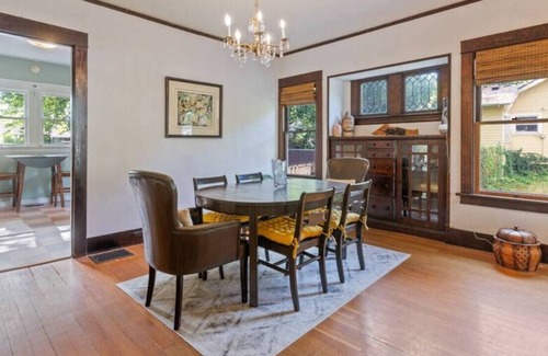 St. Johns House | Classic 1913 St Johns Bungalow