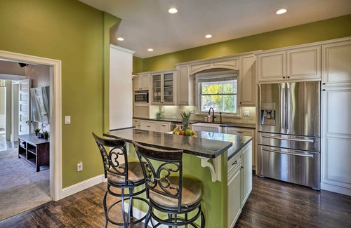 Canon City House | Classic Cañon City Getaway - 13 Mi to Royal Gorge!