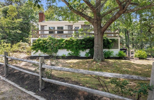 Wellfleet House | Classic Cape Great Location! Dog Welcome!