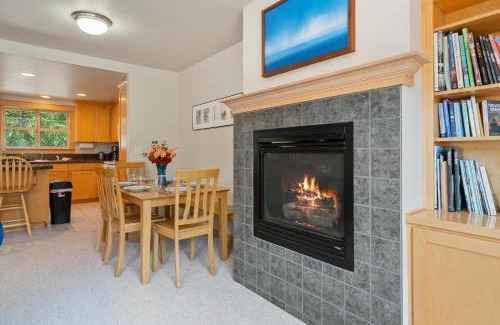 Manzanita House | Classic Cottage-MCA #1548
