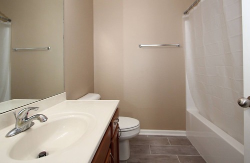 Lexington House | Classic Country Home 3 Bed 2 Bath - Perfect extended stay