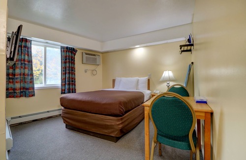 Southern Coast Hotel | Classic Inn