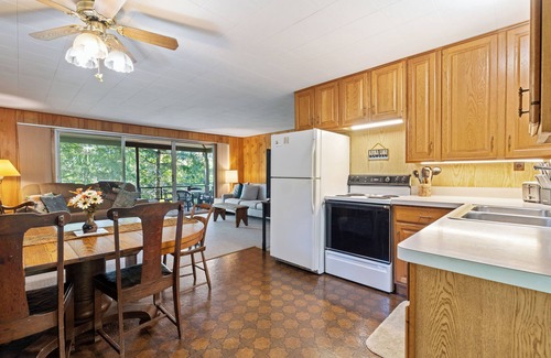 Keuka Park Cottage | Classic Keuka Lake Cottage on the Bluff! Walk-in lake frontage!