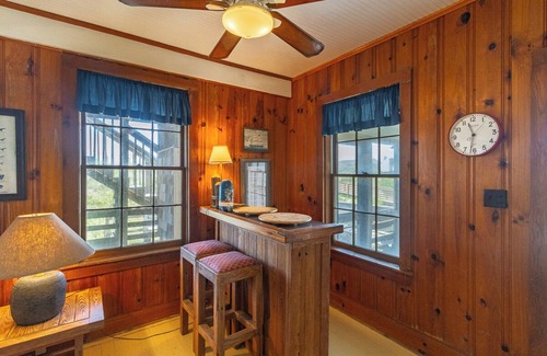 South Nags Head House | Classic oceanfront cottage with incredible crow's nest views!