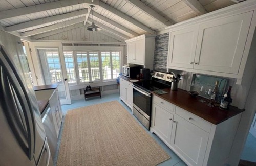 Orrs Island Cottage | Classic Orr’s Island, Maine Cottage, sleeps 4, 1 Bath, Stunning ocean views!
