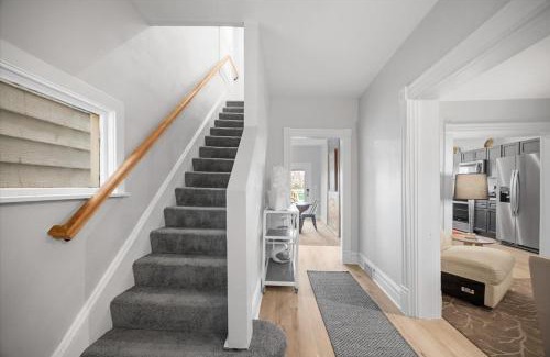 Crafton House | Classic Pittsburgh 4 Square - Easy Access to Town and Airport