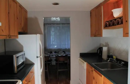 Fairview House | Classic & Quiet 1 Bedroom 1 Bath Across VGH