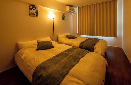 Minato Hotel | Classic Triple Room 304/Osaka Ōsaka