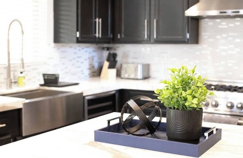 North Las Vegas House | ❤️Classy 4BR Home with Pool Table & BBQ in NLV