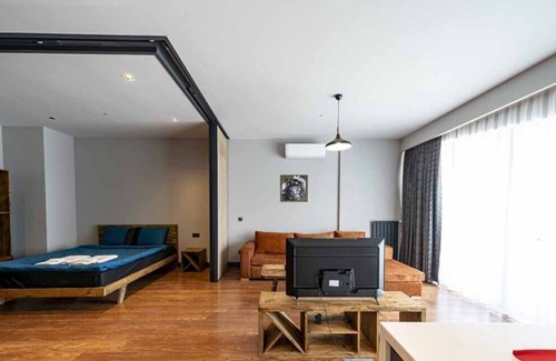 Beyoglu Apartment | Classy, quality residence in Beyoglu