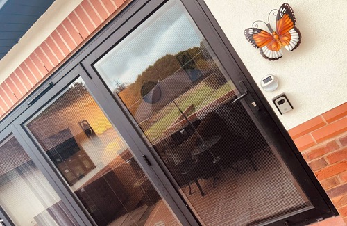 Heathton Apartment | Claverley Hideaway Sleeps 2 with Patio