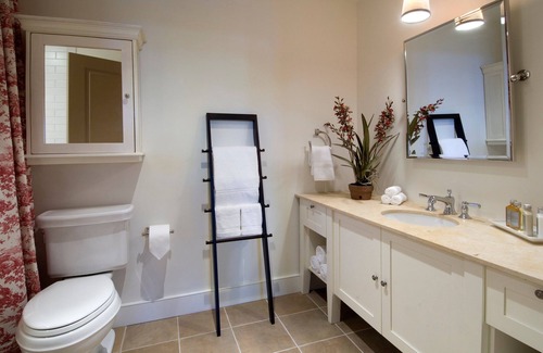 Warren Hotel | Clay Brook Hotel