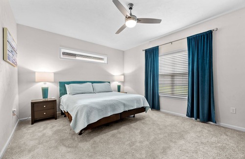 Gainesville House | Clean, cozy, safe, & serene 3BR/2.5BA ~~ NW GNV Near Tioga & HCA Florida North