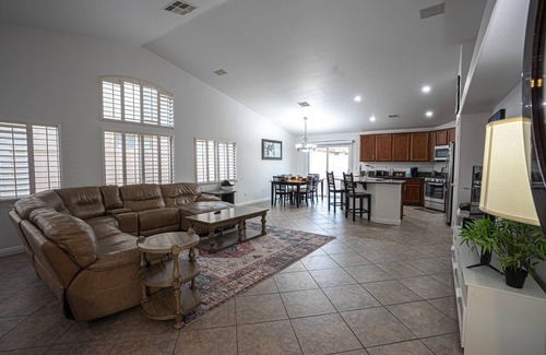 North Las Vegas House | ★ Clean & Cozy Ultra-Spacious ★ 4Bed 2Bath in North Las Vegas!