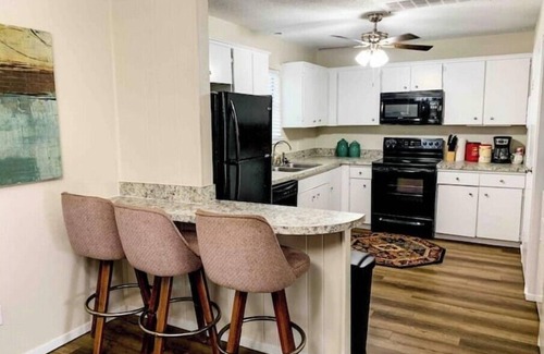 Lubbock House | ★Clean&Fresh★3BR/2BA★EZ access to S LBK/S Loop 289