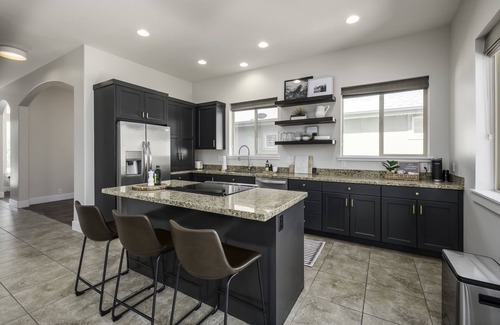 Cedar Hills House | Clean, modern, golf course home w/incredible mtn views, close to hike/golf/ski.