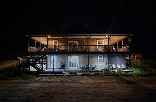 Reidville Apartment | Clean, quite, private, fully furnished apartment!