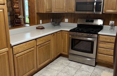 West Branch Cabin | Clear Lake Resort - Cozy Northern Michigan Lake Front Cabin. Pet Friendly!